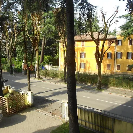 מלון דירות Il Rampicante מונטיצ'לי טרמה